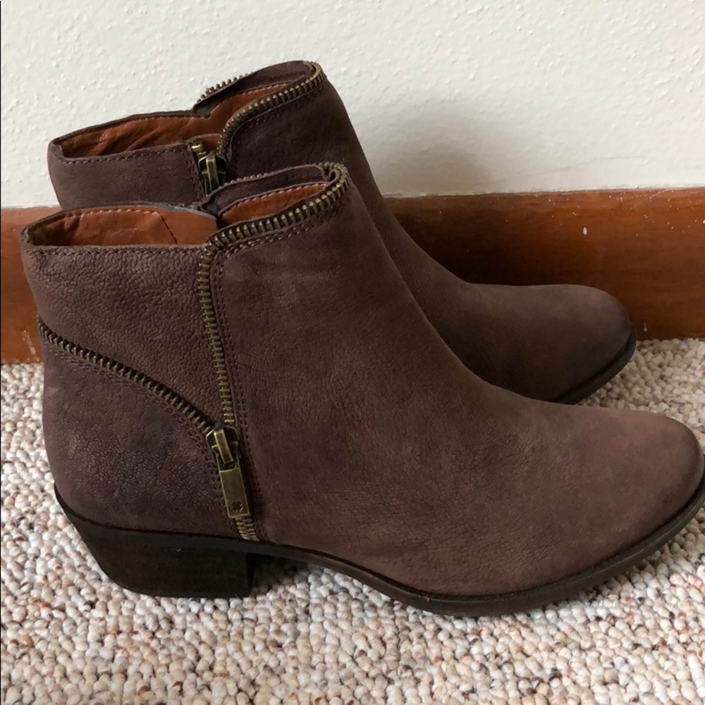NWOT Brown Lucky Brand Booties